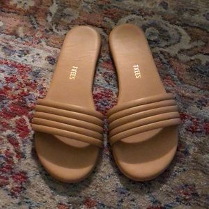 TKEES sandals